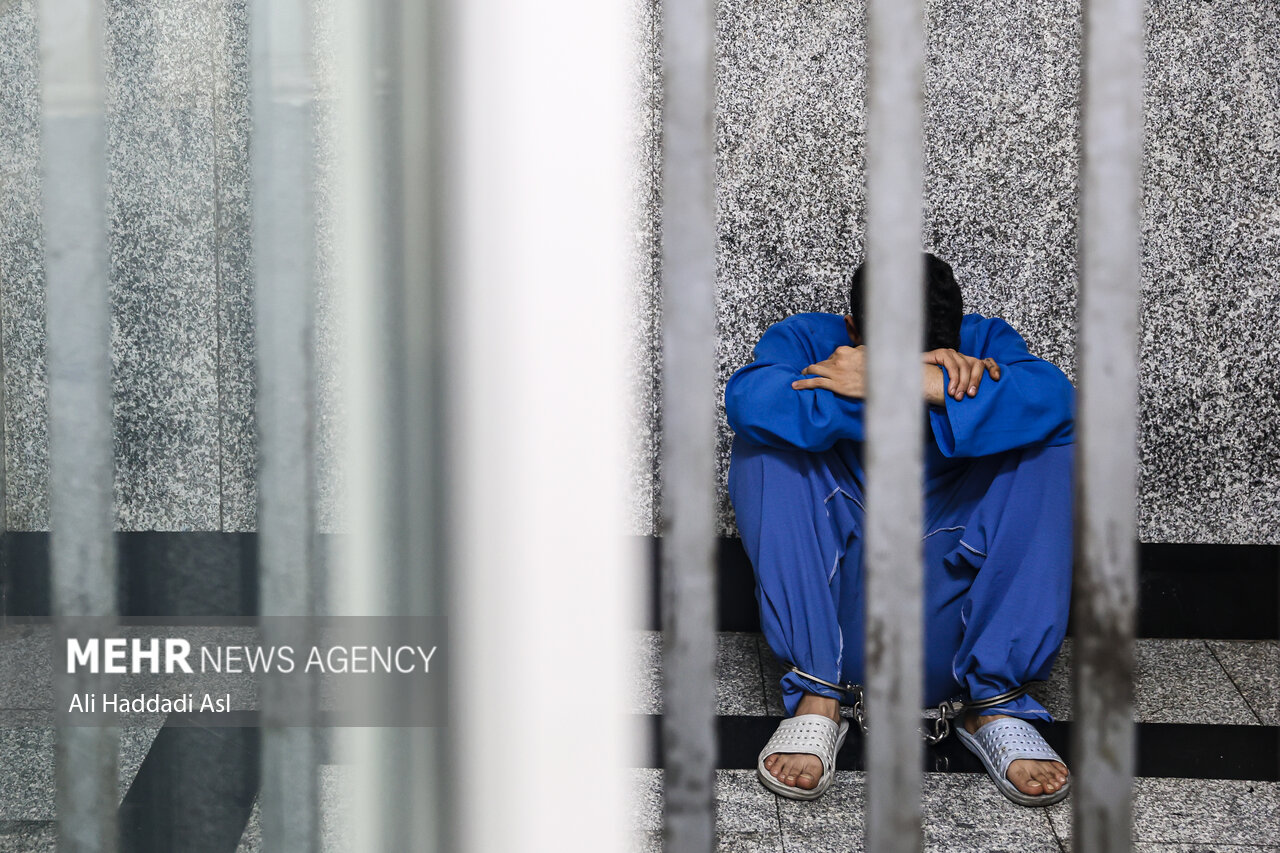 دستگیری عوامل نزاع و درگیری در پمپبنزین فلکه گاز رشت دستگیری عوامل نزاع و درگیری در پمپبنزین فلکه گاز رشت