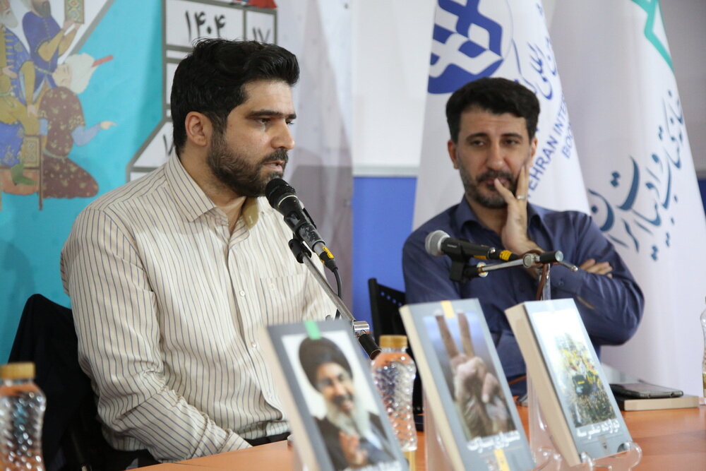 رونمایی از کتابهای مجموعه خط سرخ؛ روایت دقیق و منصفانه از حزبالله