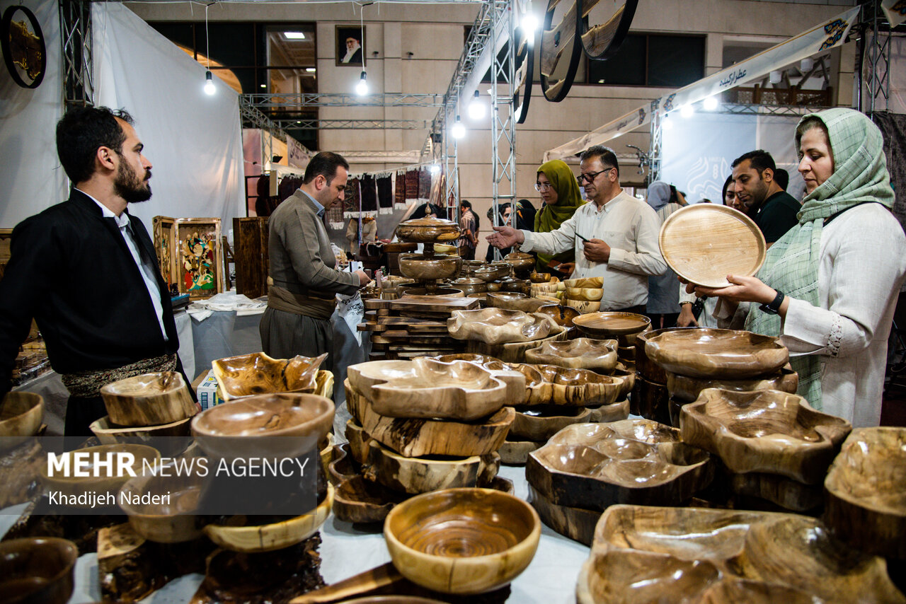 آیا صنایع دستی اصفهان در مسیر جهانی شدن عقب مانده است؟
