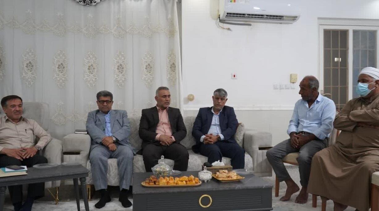 دیدار با خانواده شهدا بهصورت هفتگی در برنامه کاری قرار دارد