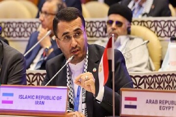 متفکرآزاد: ایران در امور داخلی یمن دخالتی ندارد