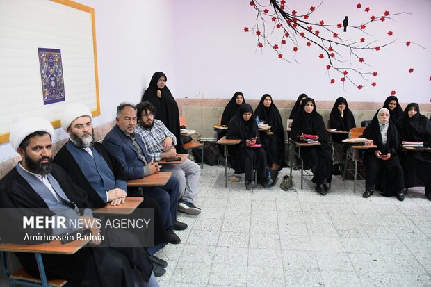 مسابقات قرآن و نهج البلاغه آموزش و پرورش 