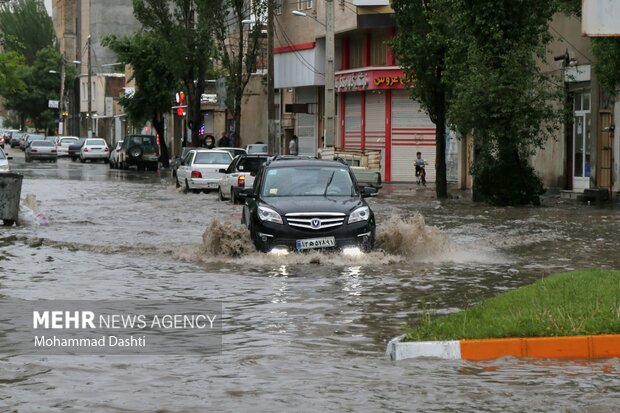 آبگرفتگی معابر در اردبیل