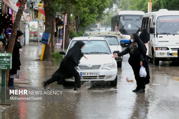 آبگرفتگی معابر در اردبیل