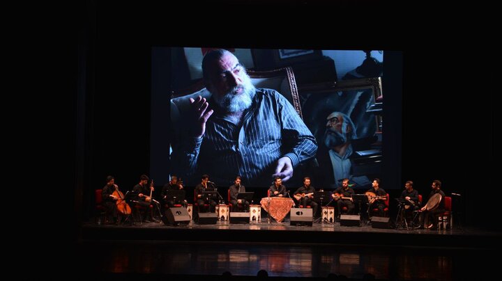 طنین نغمههای اصیل ایرانی در تالار وحدت؛ مشکاتیان در موسیقی جاری است