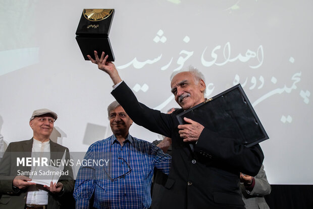 پنجمین دوره اهدای نشان عالی خورشید
