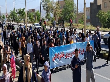 همایش پیاده‌روی خانوادگی کردستان؛ گامی شادمانه به سوی جوانی جمعیت