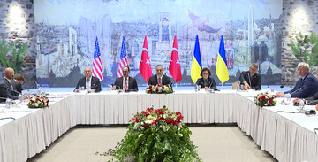 İstanbul'daki Türkiye-ABD-Ukrayna toplantısı sona erdi