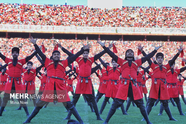 جشن قهرمانی تراکتور در استادیوم یادگار امام تبریز