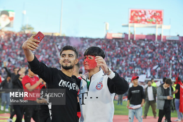 جشن قهرمانی تراکتور در استادیوم یادگار امام تبریز