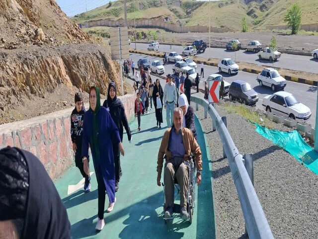 همایش پیاده‌روی خانوادگی کردستان؛ گامی شادمانه به سوی جوانی جمعیت
