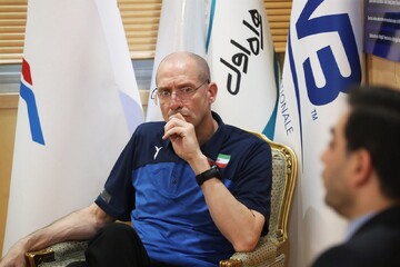 پیاتزا در مورد جزئیات تغییرات صحبت نکرده/مومنی مقدم تنها گزینه نیست