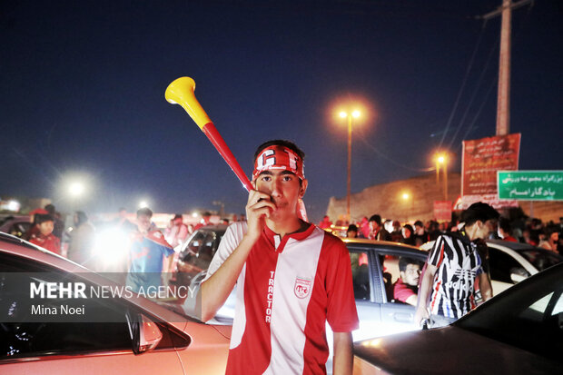 شادی خیابانی هواداران تراکتور