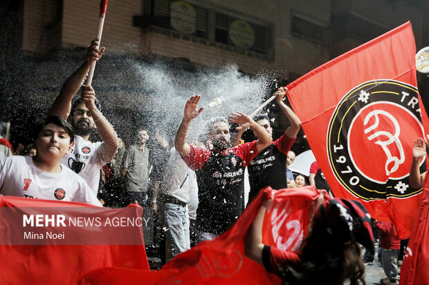 شادی خیابانی هواداران تراکتور