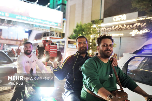 شادی خیابانی هواداران تراکتور
