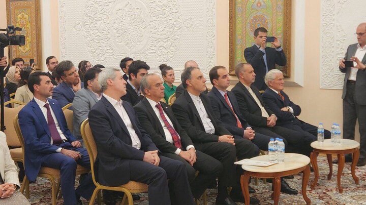 سفارة ايران في انقرة تحتفل بيوم اللغة الفارسية وذكرى الشاعر فردوسي