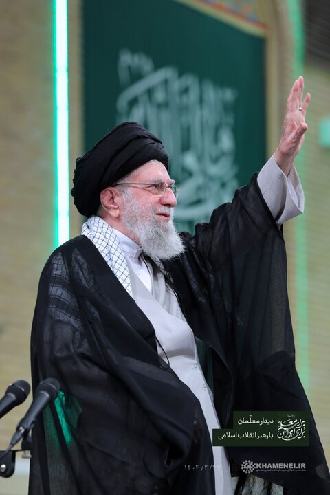 رهبر انقلاب: سرمایه گذاری برای آموزش و پرورش هزینه نیست