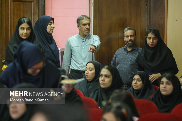 آیین رونمایی از بازطراحی نشان دانشگاه بین المللی سوره