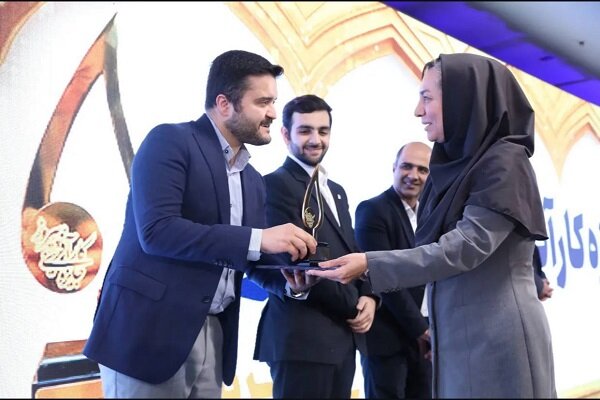 پيروز،جايزه،روزبه،اصفهان،شركت،نوزدهمين،كارآفرينان،فيروزه،گستر