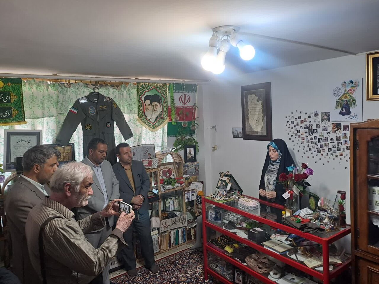 ساجده،فرزندان،موزه،حقيقت،شهيدش،رئوفي،ياور،يتيم،معلمي،دايي،تع ...