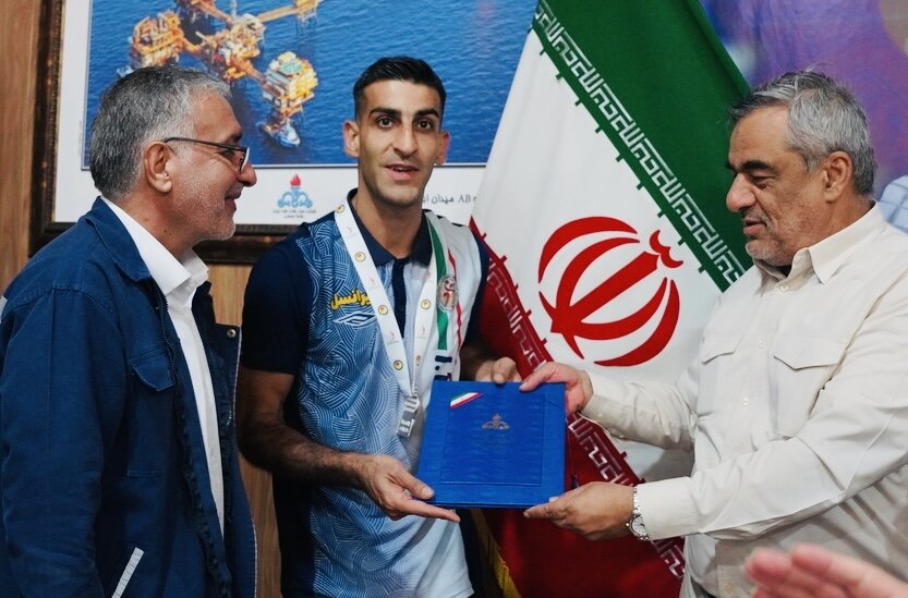 نفت،ملي،ايران،بورد،هندبال،ساحلي،قدرداني
