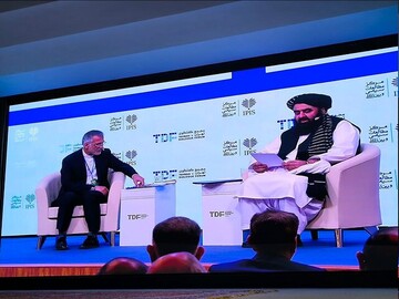 اميرخان متقي: افغانستان يلتزم بمعاهدة "هيرمند" ولن ننسى استضافة ايران للاجئين الافغان ابدا