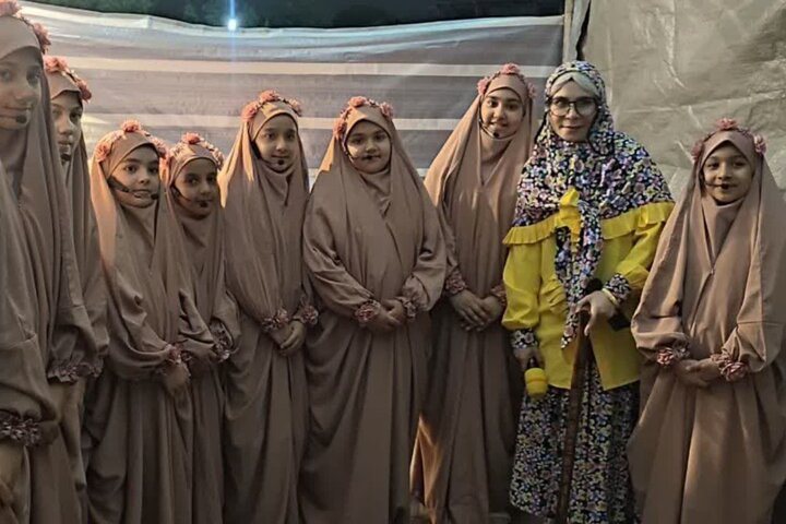 جشن بزرگ خانوادگی «بچه مرشد و ننه نقلی» در کوهسنگی مشهد برگزار شد جشن بزرگ خانوادگی «بچه مرشد و ننه نقلی» در کوهسنگی مشهد برگزار شد