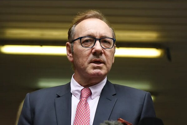 کوین اسپیسی یک جایزه غافلگیر کننده در جشنواره کن میگیرد