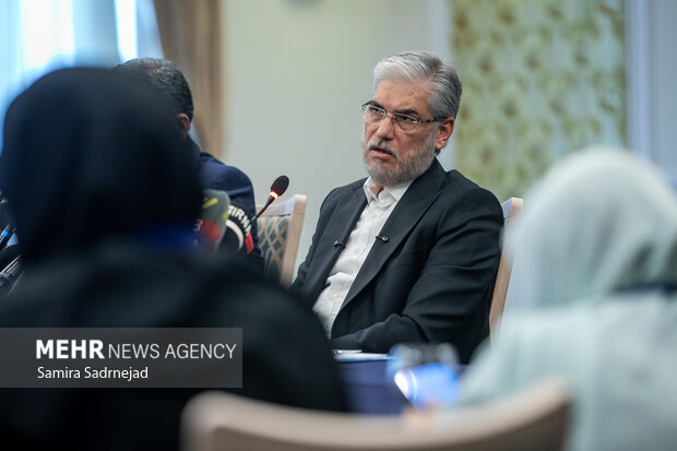 گفتمان دولت چهاردهم بر پایه حکمرانی علمی قرار دارد گفتمان دولت چهاردهم بر پایه حکمرانی علمی قرار دارد