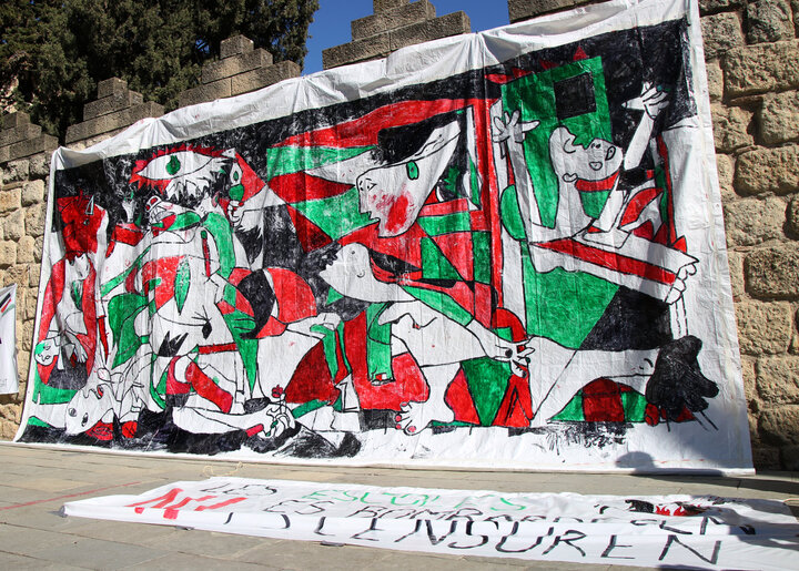 Picasso's anti-war masterpiece symbol in Pro-Gaza rallies