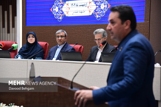 نشست سخنگوی دولت با اصحاب رسانه مشهد