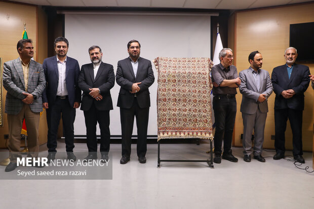 محمدمهدی اسماعیلی: سیاست شهید رئیسی در هنر رهاشدگی و تصدیگری نبود محمدمهدی اسماعیلی: سیاست شهید رئیسی در هنر رهاشدگی و تصدیگری نبود