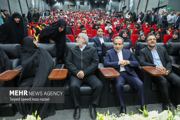 مراسم بزرگداشت شهید امیرعبدالهیان و شهدای خدمت