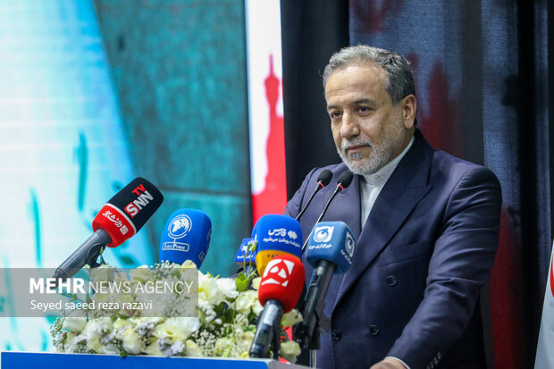 مراسم بزرگداشت شهید امیرعبدالهیان و شهدای خدمت