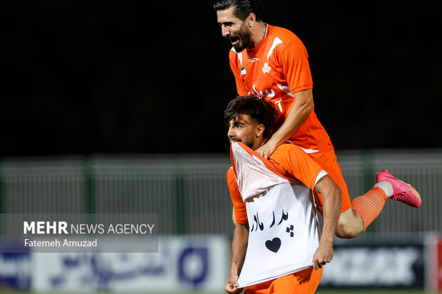 فجر سپاسی قهرمان لیگ آزادگان
