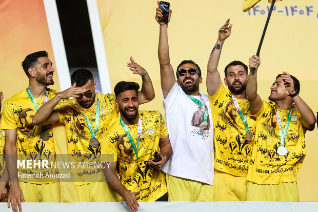 فجر سپاسی قهرمان لیگ آزادگان