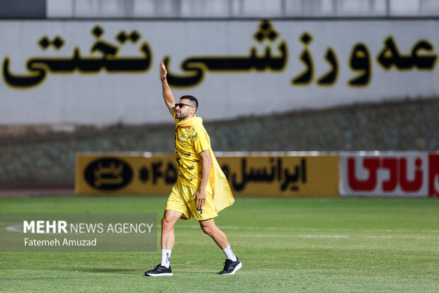 فجر سپاسی قهرمان لیگ آزادگان