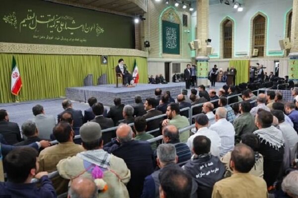 تحول،آموزش،معلمان،قرار،سند،برنامه،تربيت،پرورش،فرهنگي،تقويت،ع ...