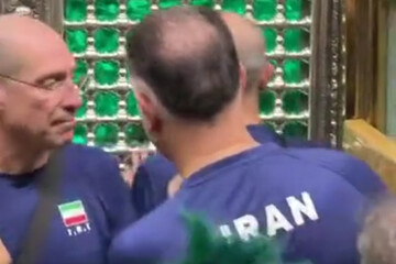 حضور سرمربی ایتالیایی تیم ملی والیبال در حرم امام رضا(ع)