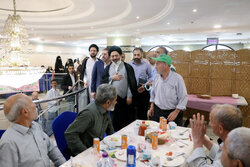 بازدید سرزده سرپرست حجاج ایرانی از هتل جراند حیات
