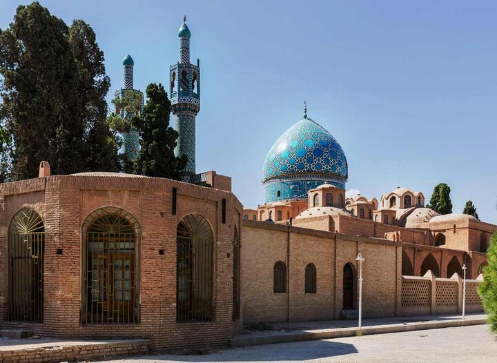 بررسی سرقت نسخههای خطی با ارزش در ماهان
