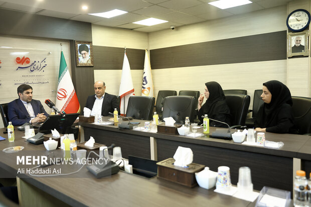 بازدید معاون وزیر ارتباطات و رئیس فناوری اطلاعات ایران از خبرگزاری مهر