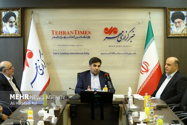 بازدید معاون وزیر ارتباطات و رئیس فناوری اطلاعات ایران از خبرگزاری مهر