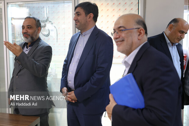 بازدید معاون وزیر ارتباطات و رئیس فناوری اطلاعات ایران از خبرگزاری مهر