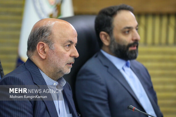 آیین امضای تفاهم‌نامه تأسیس «اندیشگاه حکمرانی توسعه دریامحور»