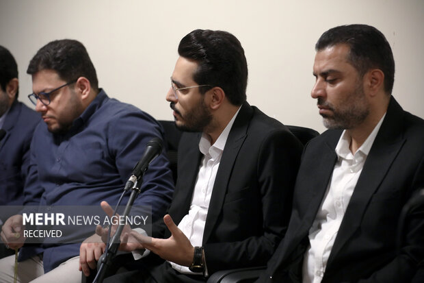 دیدار کاروان قرآنی نور با سرپرست حجاج ایرانی در مدینه منوره