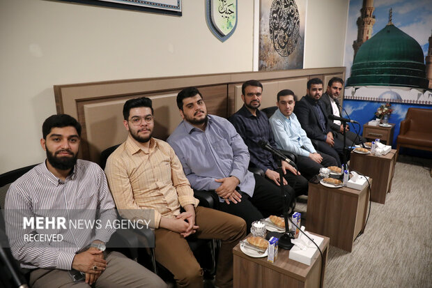 دیدار کاروان قرآنی نور با سرپرست حجاج ایرانی در مدینه منوره