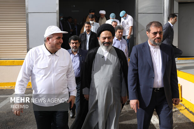 بازدید سرپرست حجاج ایرانی از آشپزخانه‌های حجاج ایران در مدینه منوره