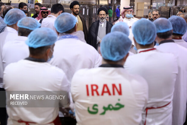 بازدید سرپرست حجاج ایرانی از آشپزخانه‌های حجاج ایران در مدینه منوره