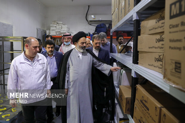 بازدید سرپرست حجاج ایرانی از آشپزخانه‌های حجاج ایران در مدینه منوره